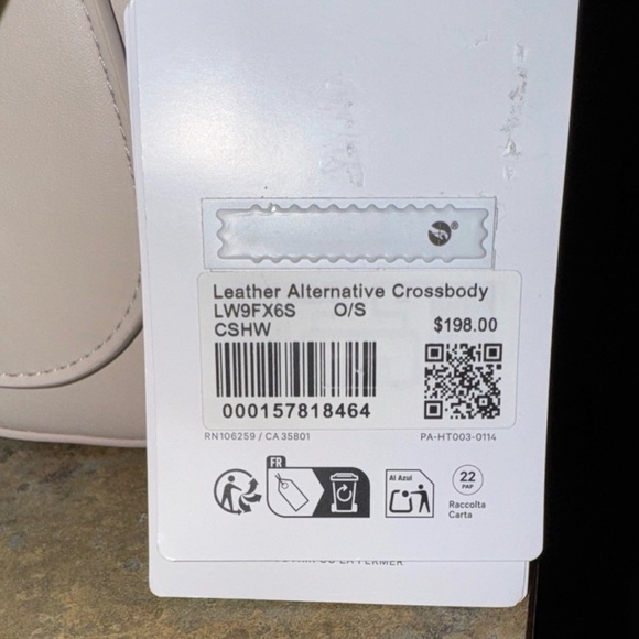 NWT - Leather Alternative Crossbody Bag 1.5L in the color cashew - Picture 4 of 4